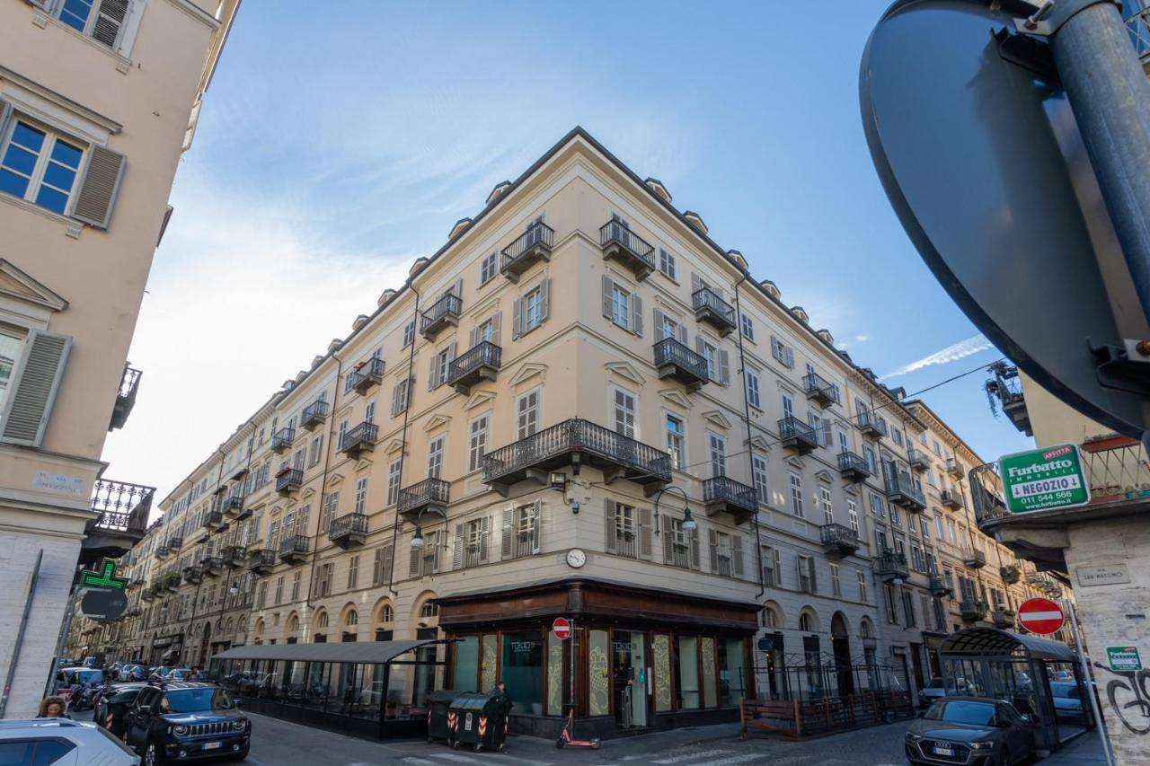 Red Studio Near Porta Nuova By Wonderful Italy Turin Exterior photo